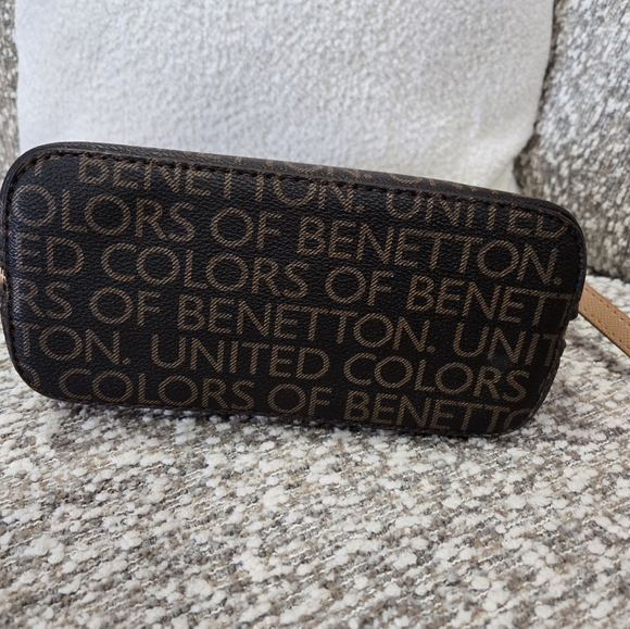 Benetton Purse - Picture 9 of 11